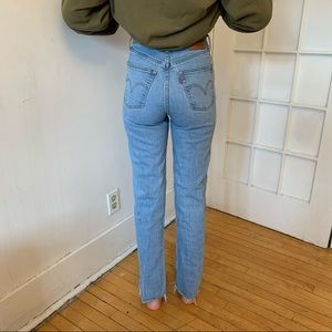 Levi’s ribcage straight blue high rise jeans - 25